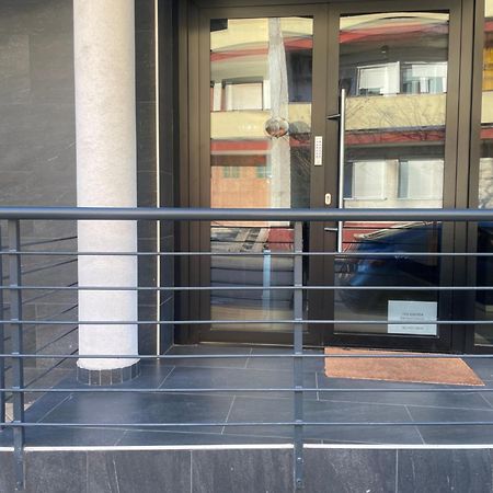 Sohaz Panzio Es Apartmanhaz Szolnok Exteriér fotografie