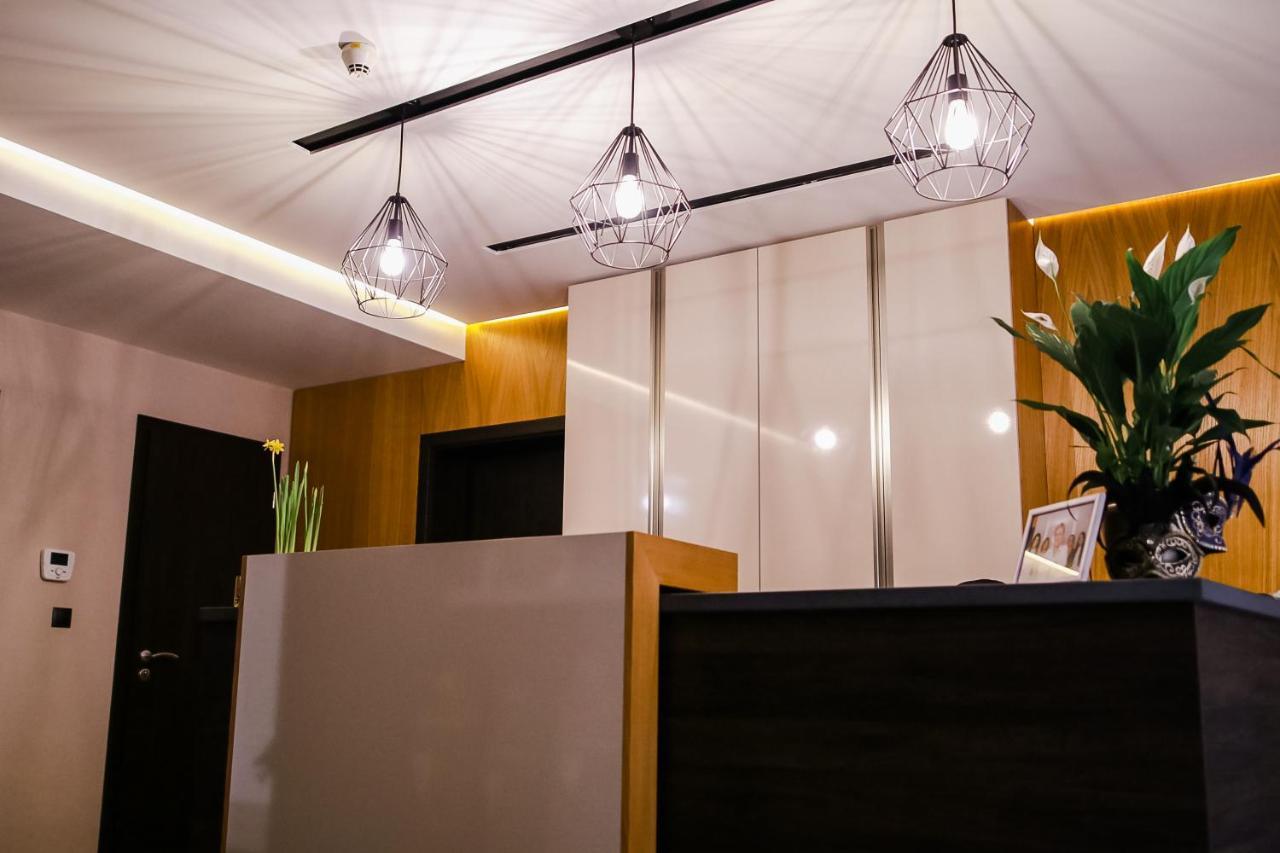 Sohaz Panzio Es Apartmanhaz Szolnok Exteriér fotografie