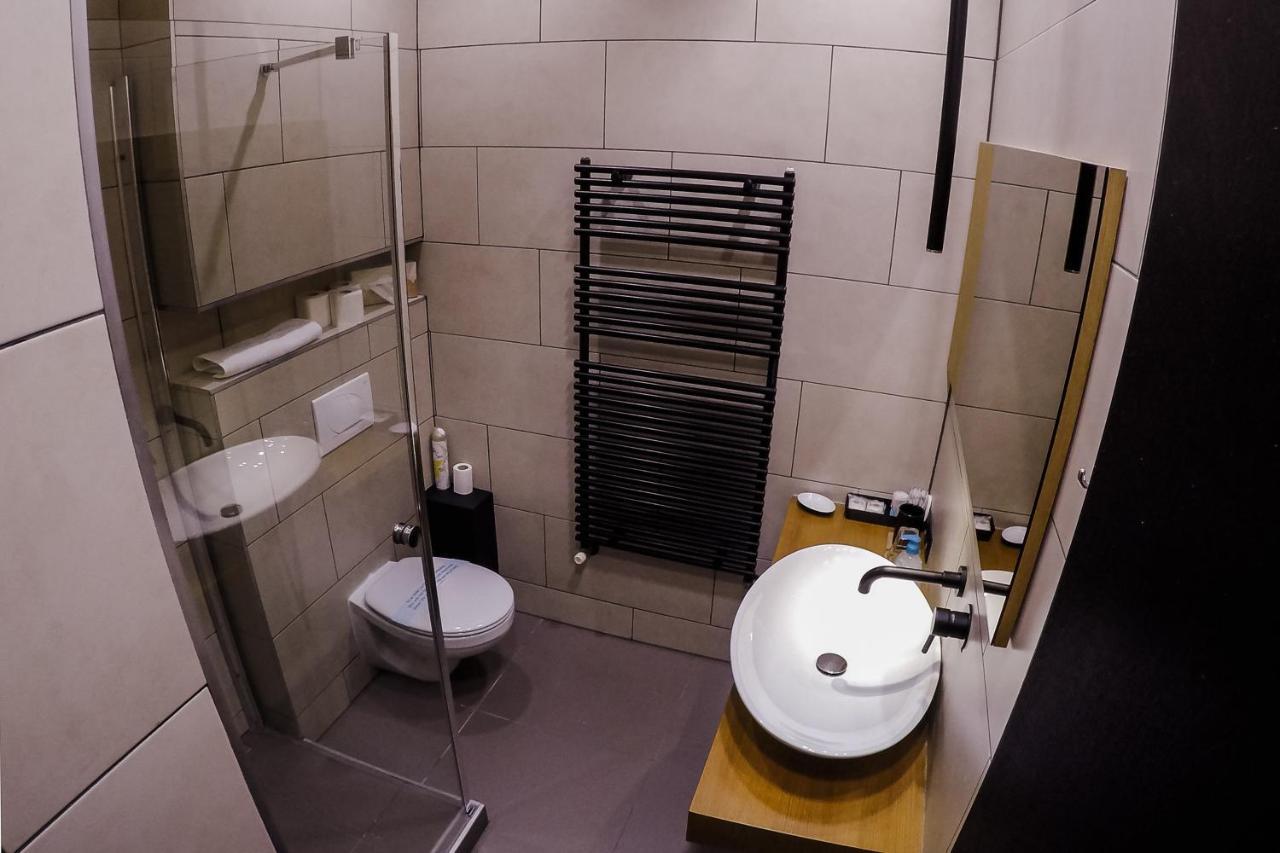 Sohaz Panzio Es Apartmanhaz Szolnok Exteriér fotografie